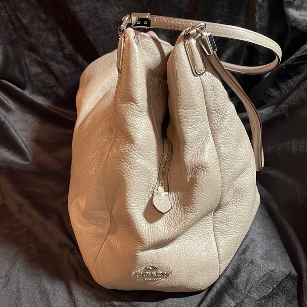 Coach Beige Leather Handbag - EUC